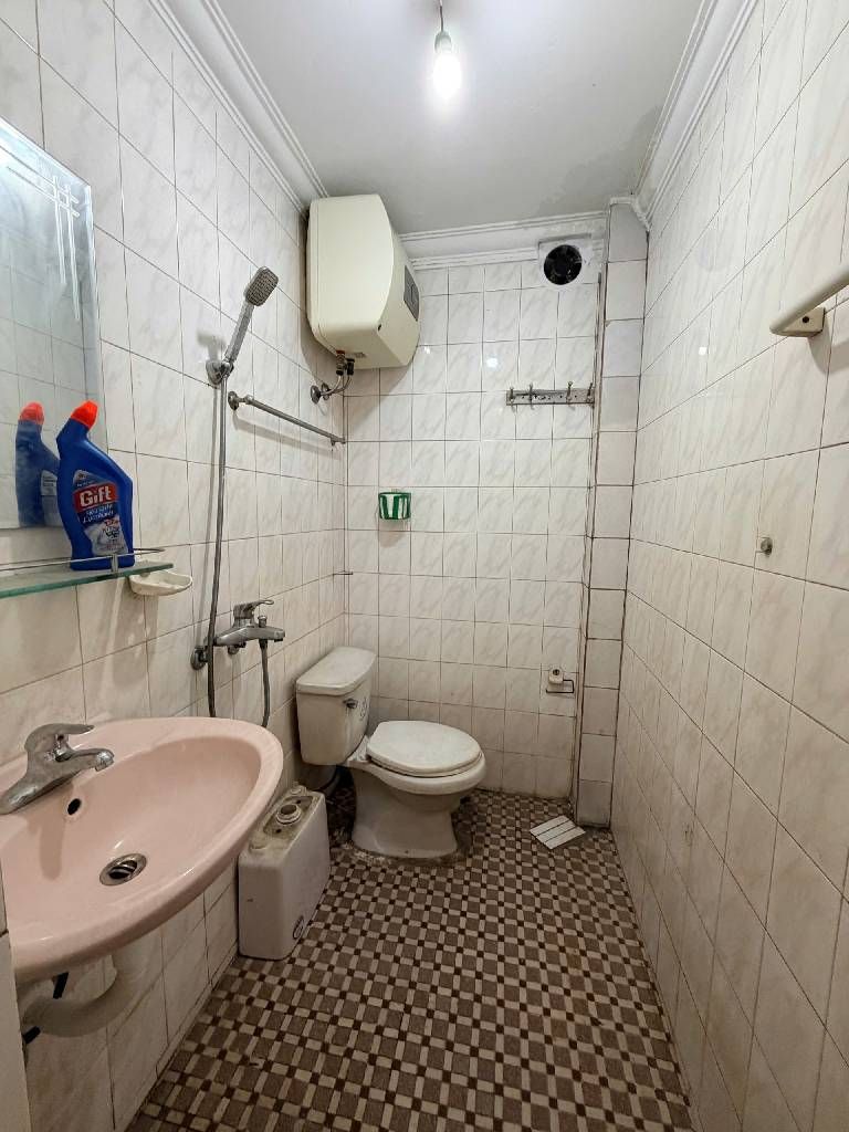 Bán nhà Giáp Bát - diện tích 46m2 3 tầng - Mặt phố kinh doanh sầm uất - giá 17,9 tỷ