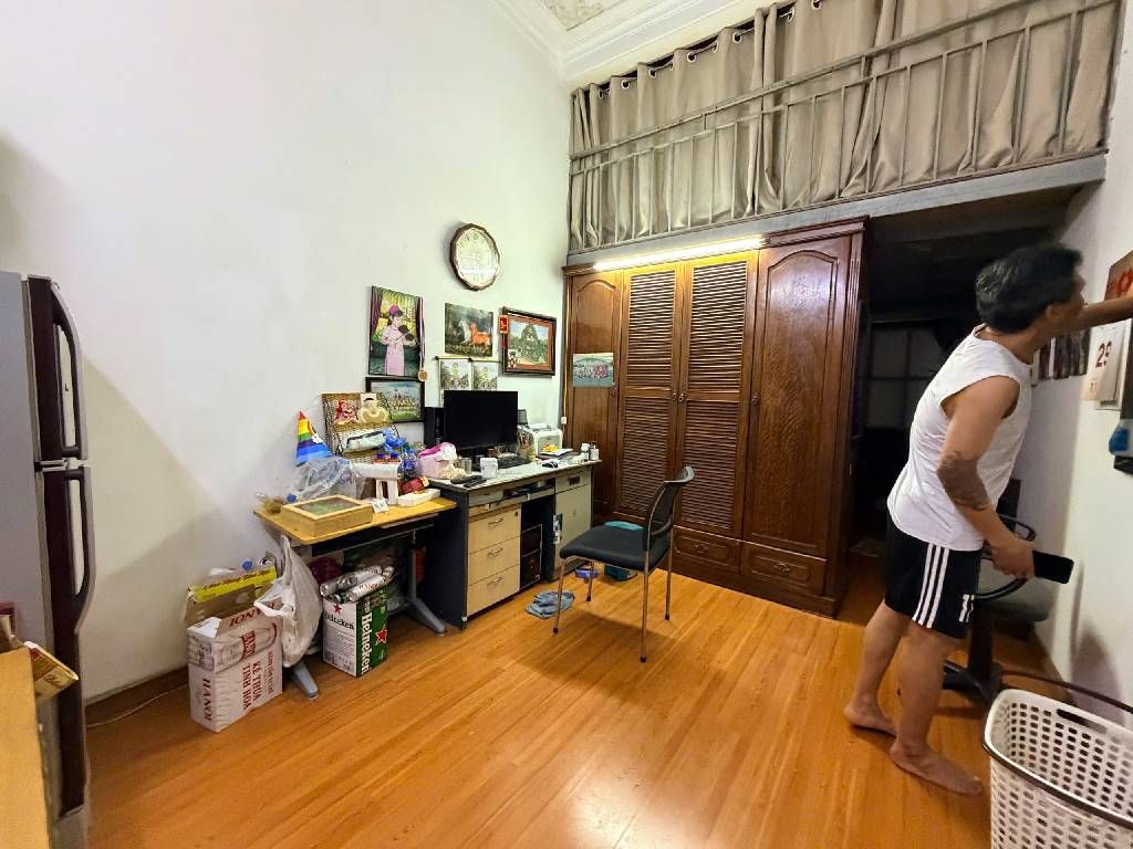 Bán nhà Giáp Bát - diện tích 46m2 3 tầng - Mặt phố kinh doanh sầm uất - giá 17,9 tỷ