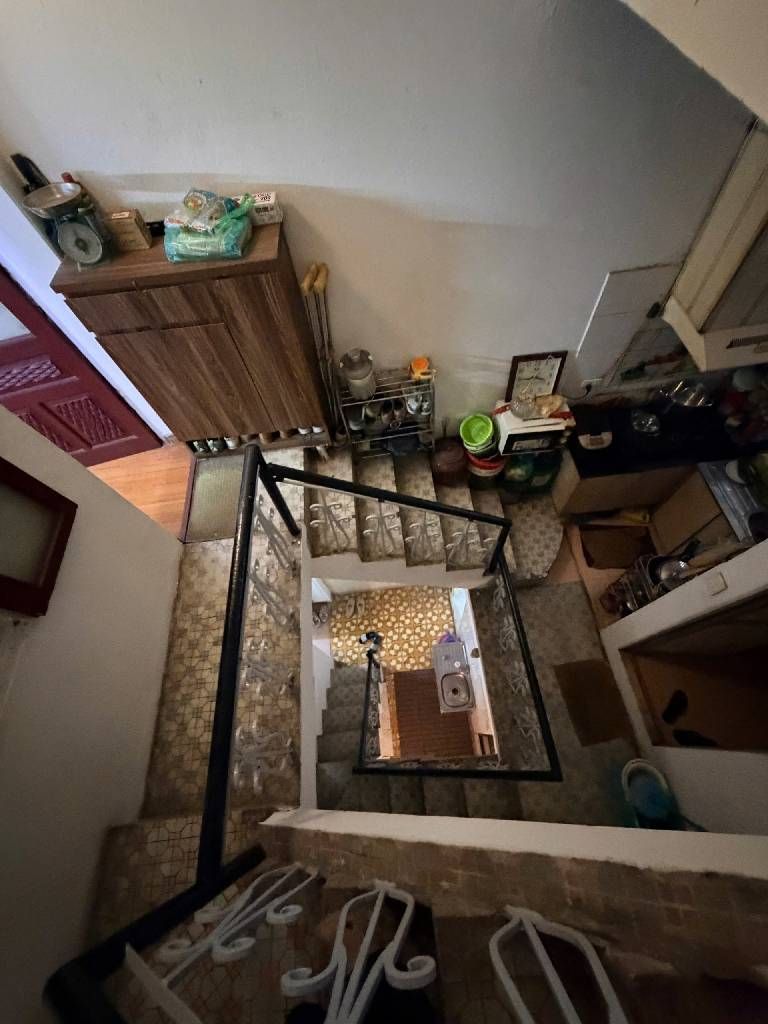 Bán nhà Giáp Bát - diện tích 46m2 3 tầng - Mặt phố kinh doanh sầm uất - giá 17,9 tỷ