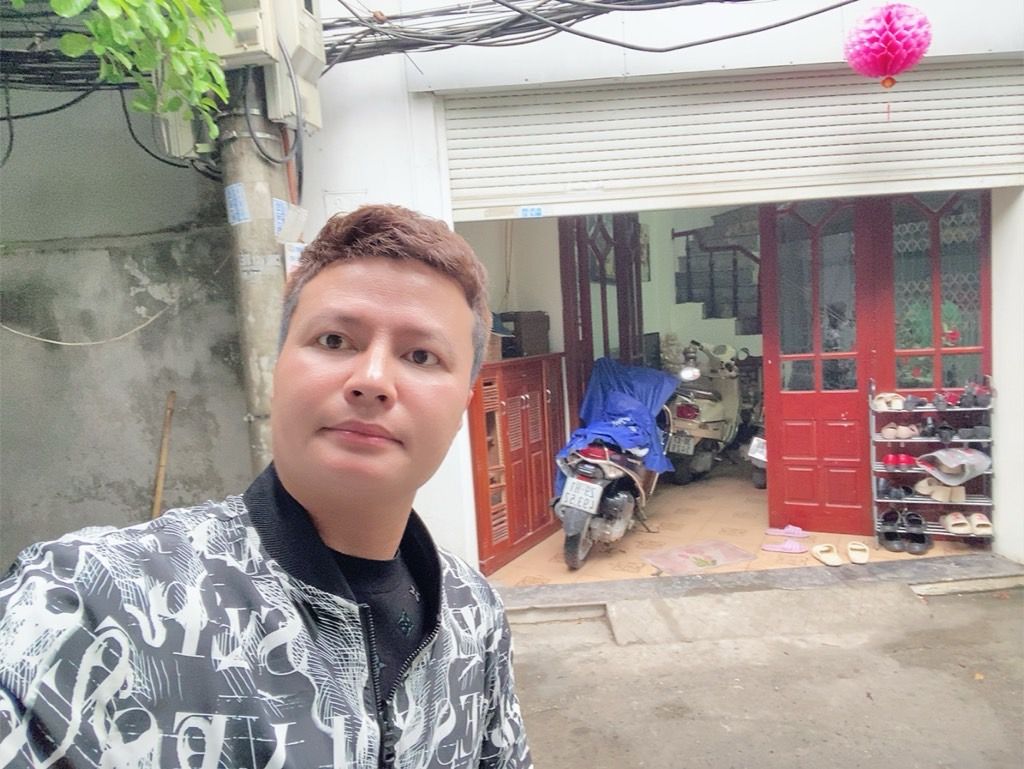 Bán nhà Nguyễn Xiển - diện tích 27m2 3 tầng - Ô TÔ TRÁNH - giá 4,4 tỷ