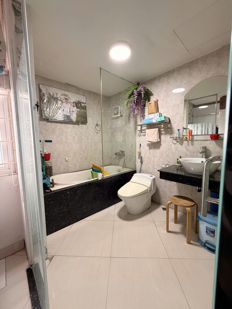 Bán nhà Nguyễn Đức Cảnh - diện tích 130m2 1 tầng - Lô góc - giá 9,1 tỷ