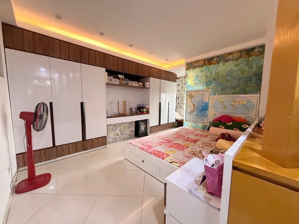 Bán nhà Nguyễn Đức Cảnh - diện tích 130m2 1 tầng - Lô góc - giá 9,1 tỷ