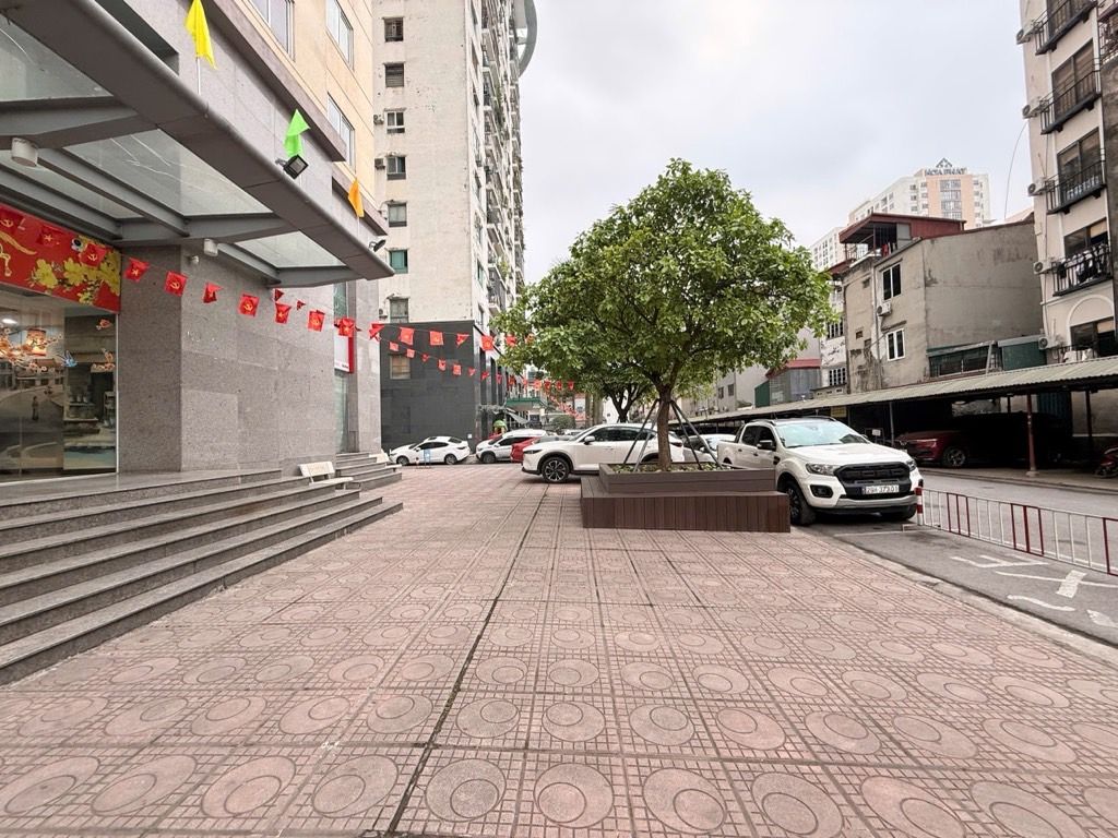 Bán nhà Nguyễn Đức Cảnh - diện tích 130m2 1 tầng - Lô góc - giá 9,1 tỷ