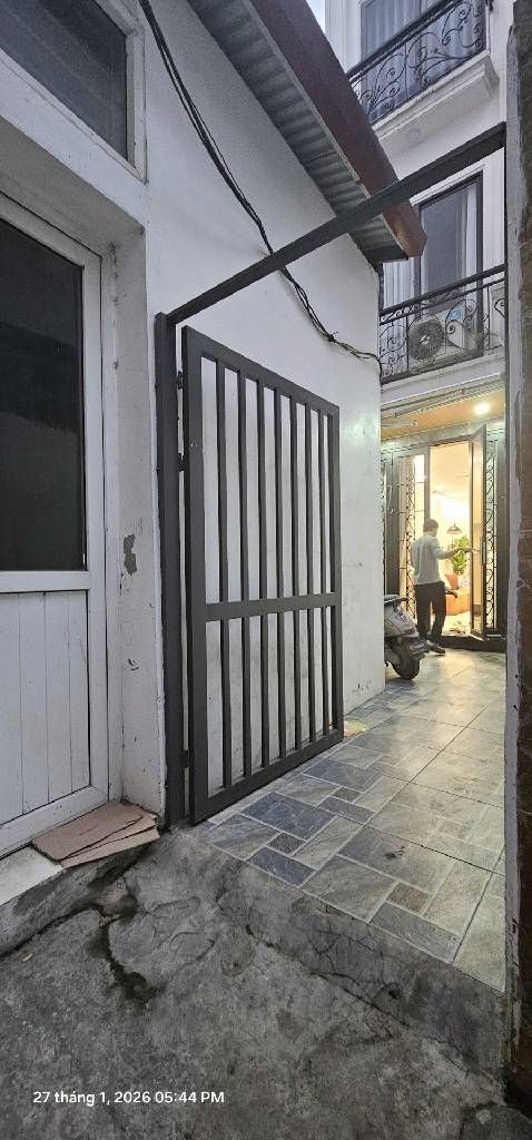 Bán nhà Minh Khai - diện tích 29,5m2 4 tầng - Nhà đẹp long lanh, giá 7,9 tỷ