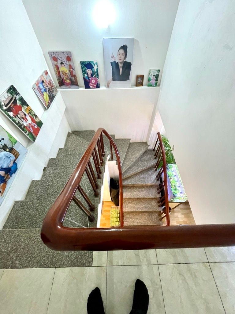 Bán nhà Lê Trọng Tấn - diện tích 64m2 2 tầng - ô tô đỗ cửa - giá 5,6 tỷ