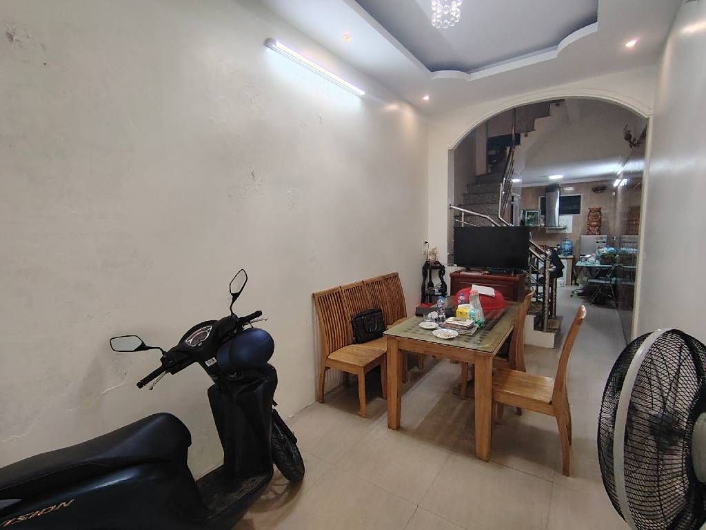 Bán nhà Nguyễn Lương Bằng - diện tích 31,4m2 3 tầng - Cực hiếm - giá 9,6 tỷ