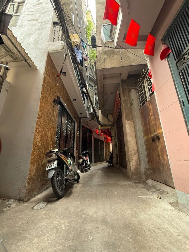 Bán nhà Bạch Mai - diện tích 41m2 6 tầng - Nhà mới xây, phố Trần Đại Nghĩa thông ra Bạch Mai - giá 13,4 tỷ