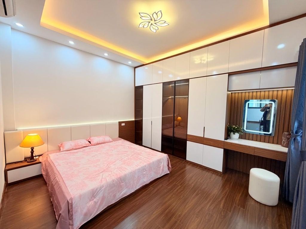 Bán nhà Minh Khai - diện tích 30m2 5 tầng - Ngõ thoáng, gần phố - giá 8,2 tỷ