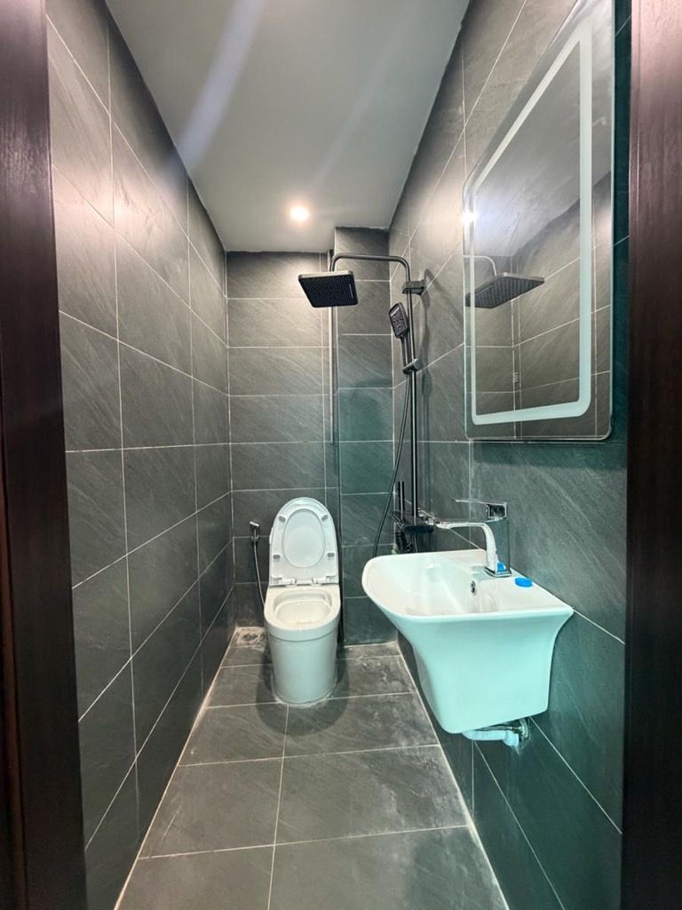 Bán nhà Minh Khai - diện tích 30m2 5 tầng - Ngõ thoáng, gần phố - giá 8,2 tỷ