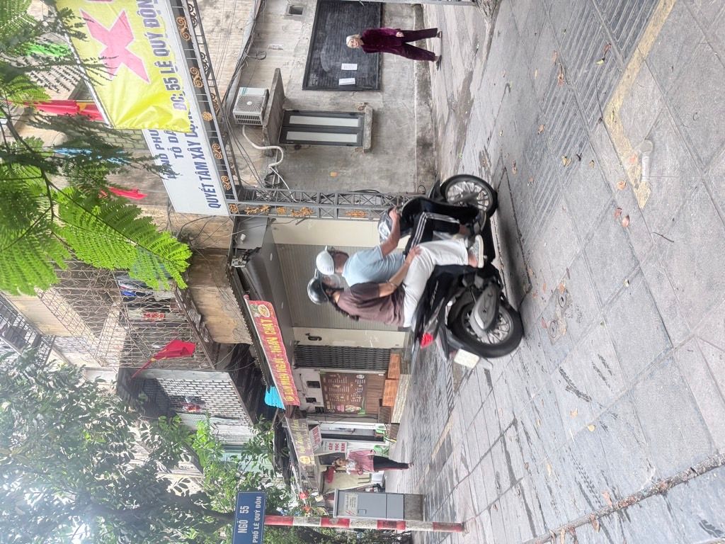 Bán nhà Lương Yên - diện tích 70m2 5 tầng - Ngõ thông nông rộng gần phố - giá 9,2 tỷ