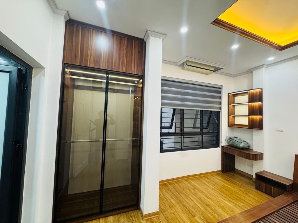 Bán nhà Lương Khánh Thiện - diện tích 49m2 5 tầng - giá 0 tỷ