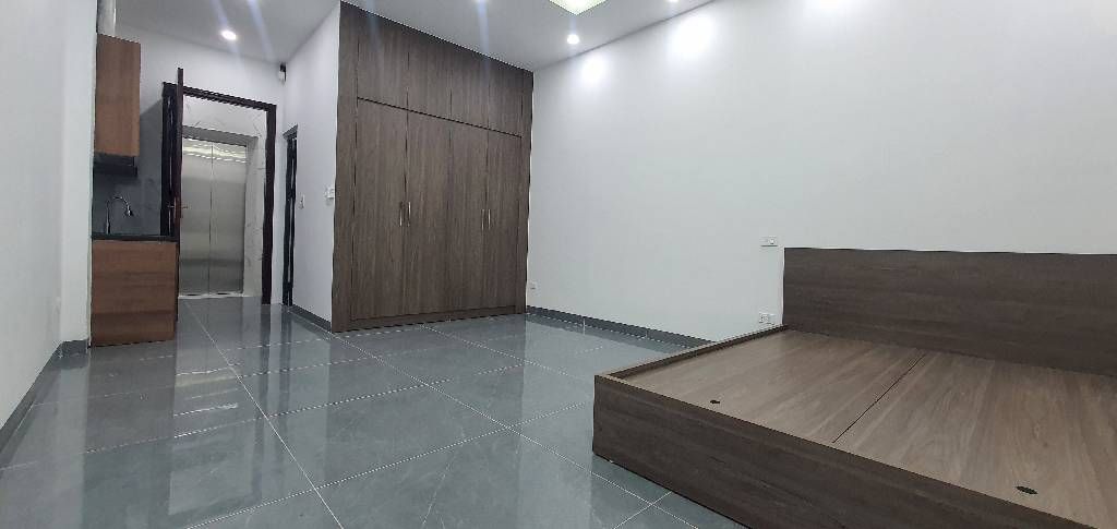 Bán nhà Nguyễn Trãi - diện tích 40,5m2 6 tầng - Thang máy - giá 14,5 tỷ