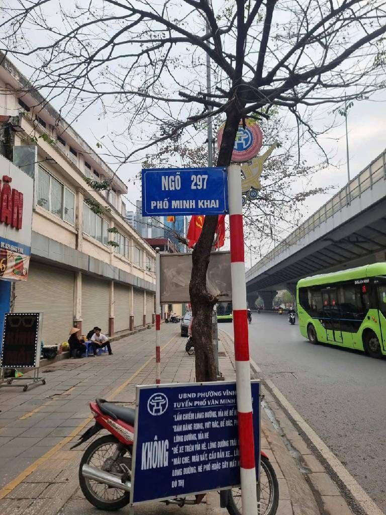 Bán nhà Kim Ngưu - diện tích 41,4m2 2 tầng - Thang máy - giá 8,2 tỷ