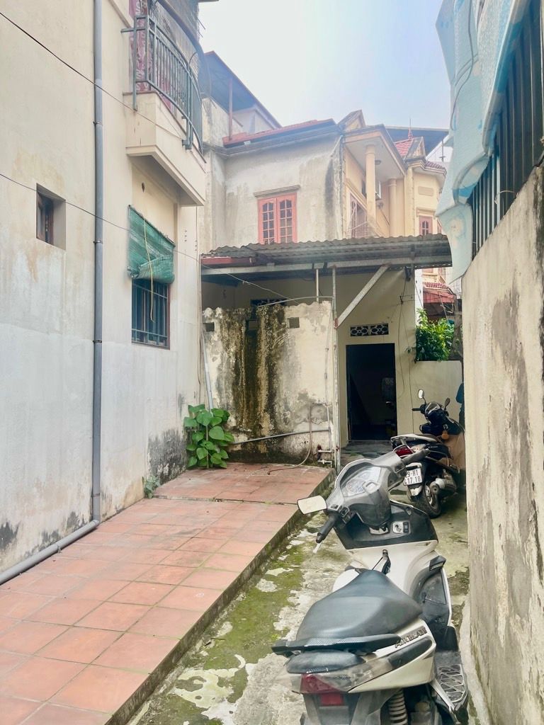 Bán nhà Định Công Hạ - diện tích 62m2 1 tầng - ô tô đỗ cửa - giá 10,5 tỷ