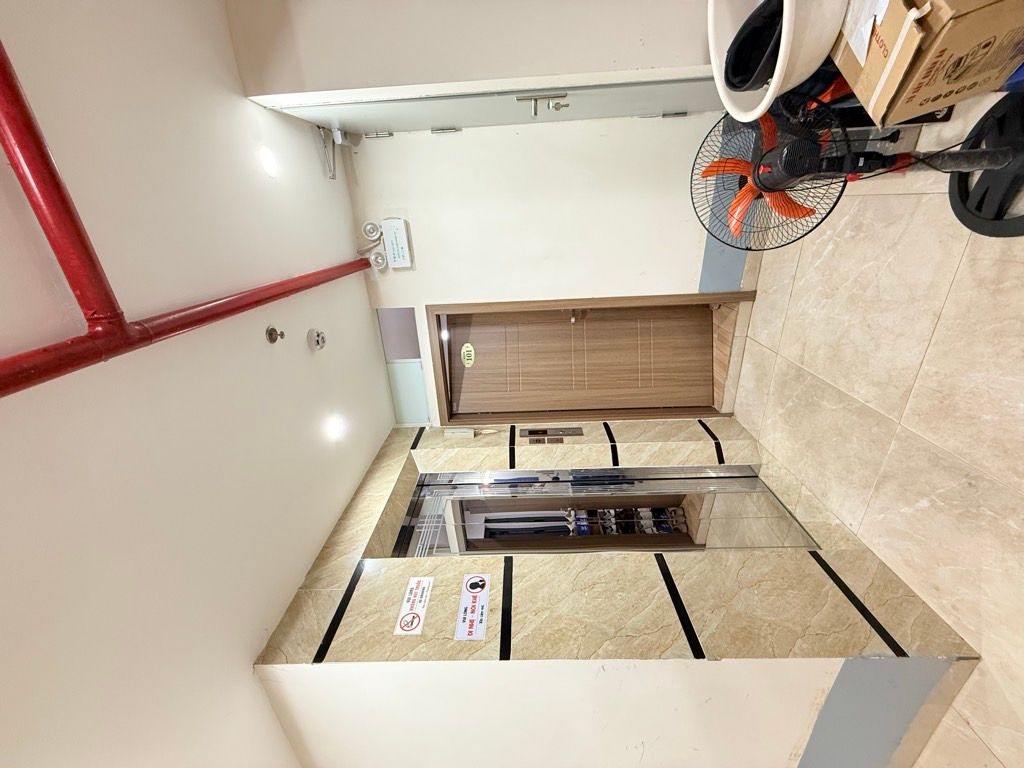 Bán nhà Hoàng Mai - diện tích 67m2 7 tầng - Cực hiếm - giá 21,4 tỷ