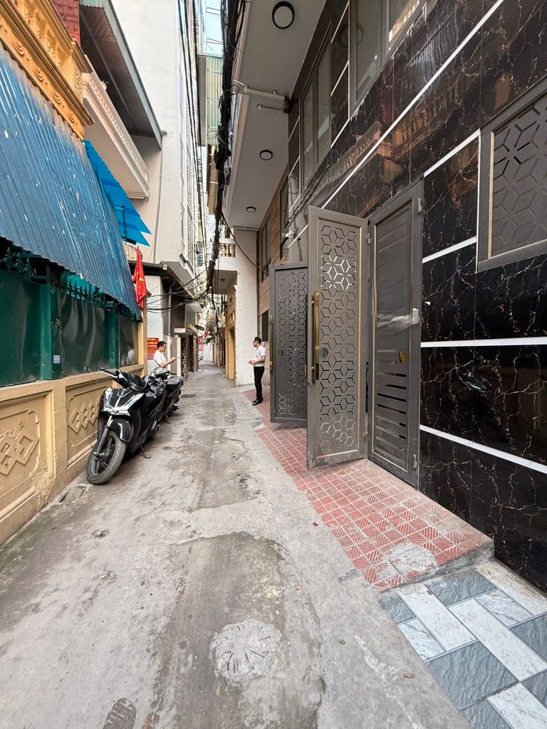 Bán nhà Hoàng Mai - diện tích 67m2 7 tầng - Cực hiếm - giá 21,4 tỷ