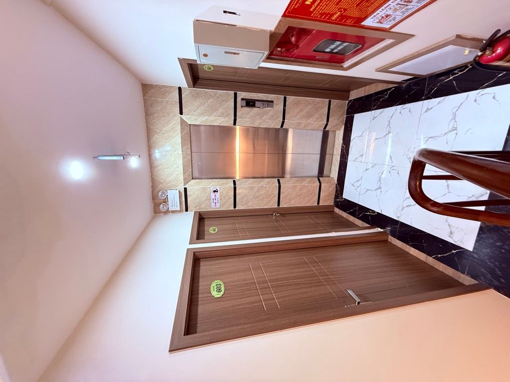 Bán nhà Hoàng Mai - diện tích 67m2 7 tầng - Cực hiếm - giá 21,4 tỷ