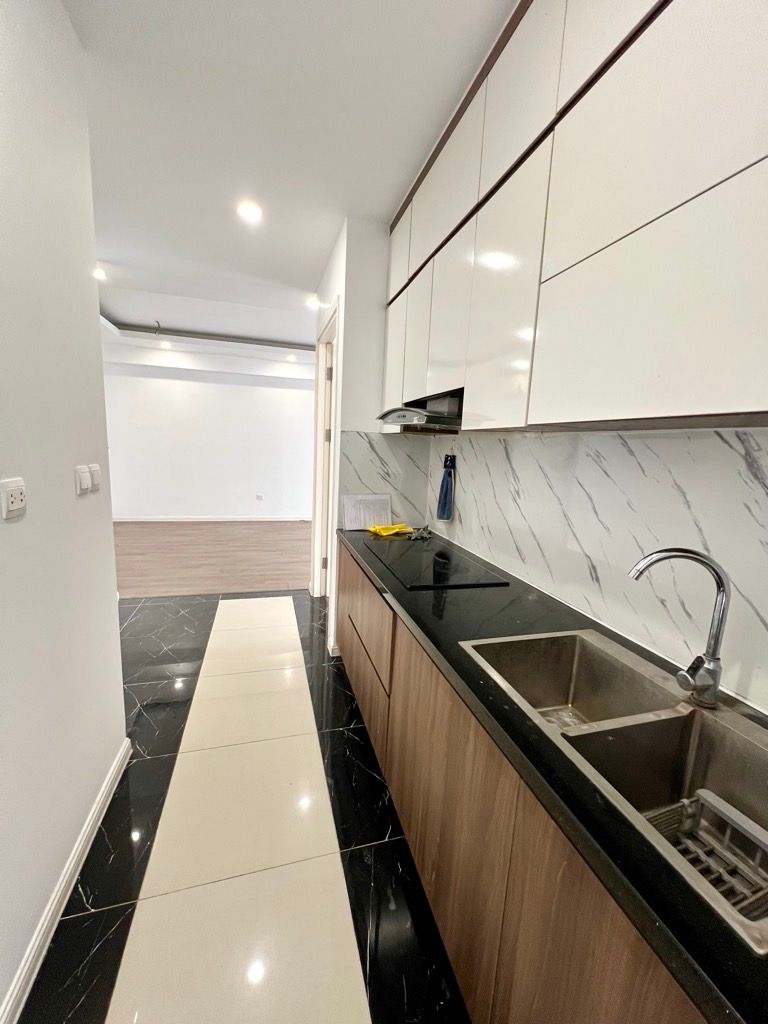 Bán nhà Minh Khai - diện tích 77m2 18 tầng - Toà B - giá 8,9 tỷ