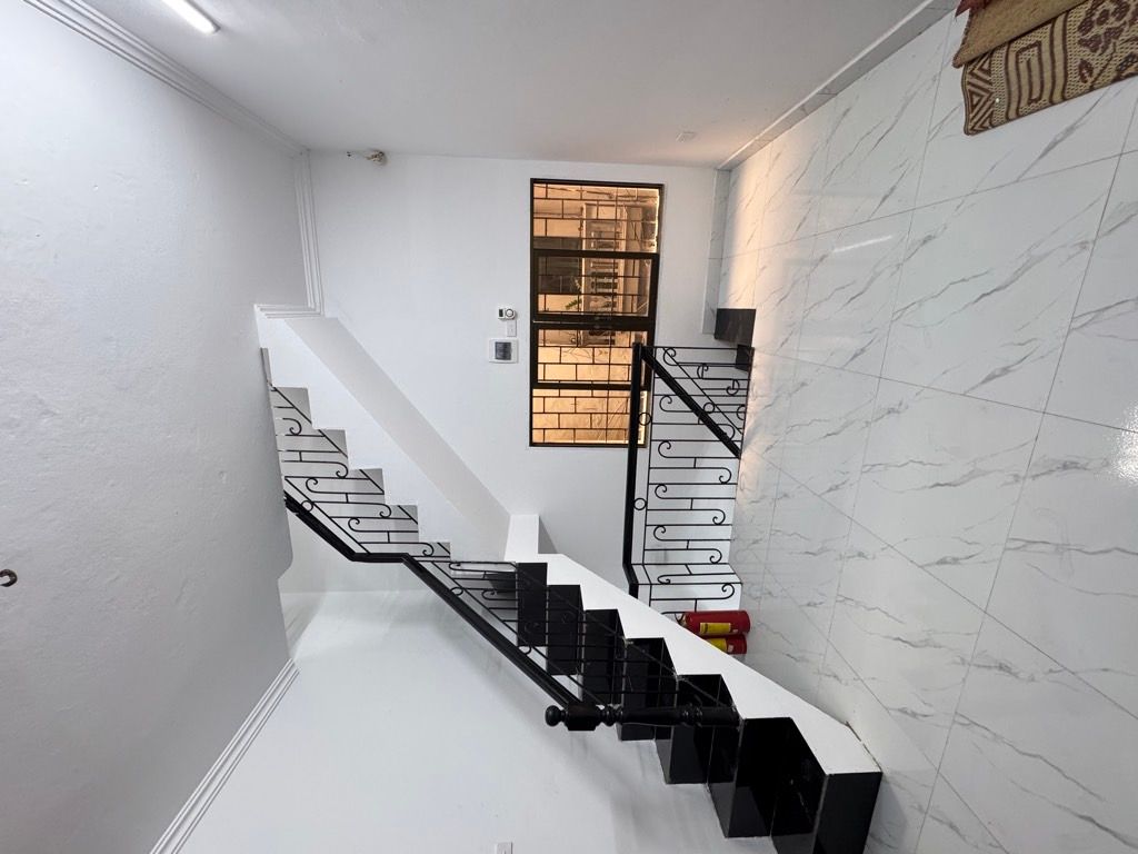 Bán nhà Chợ Khâm Thiên - diện tích 20m2 5 tầng - Nhà đẹp hiếm có - giá 2,75 tỷ