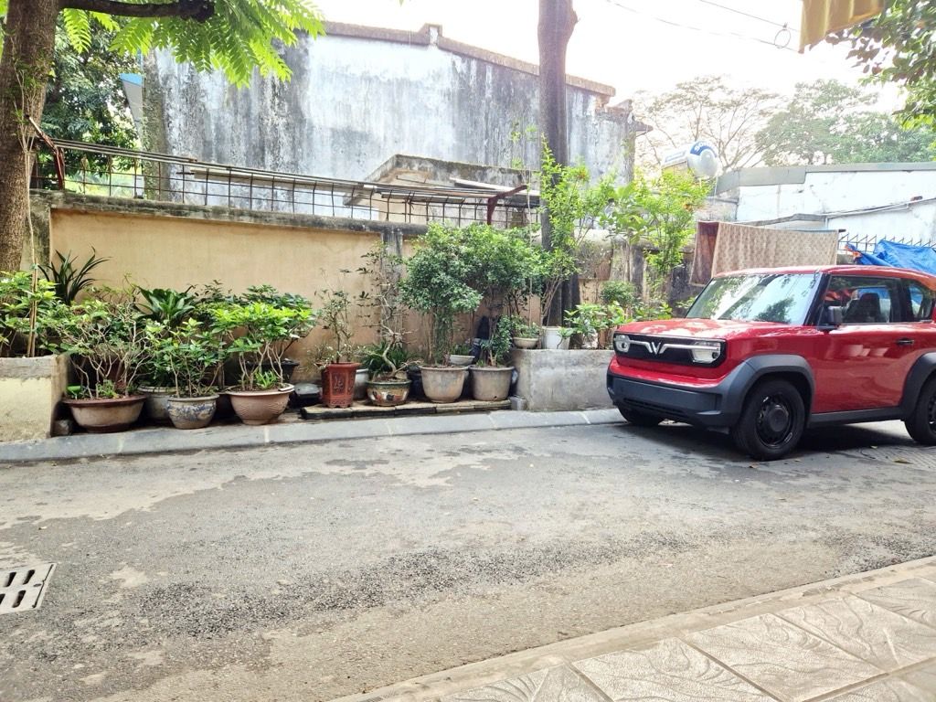 Bán nhà E6 Tập Thể Thanh Xuân Bắc - diện tích 54m2 1 tầng - Nhà đẹp chắc chắn - giá 5,8 tỷ