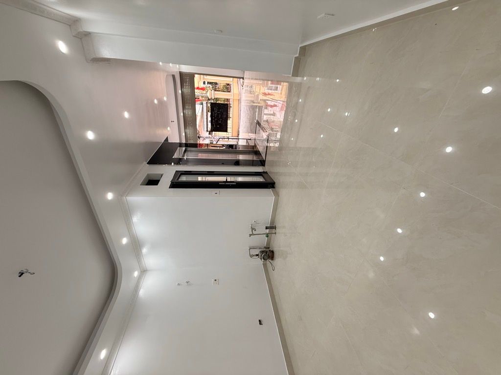 Bán nhà Nguyễn Chính - diện tích 55m2 5 tầng - ngõ ô tô - giá 19 tỷ