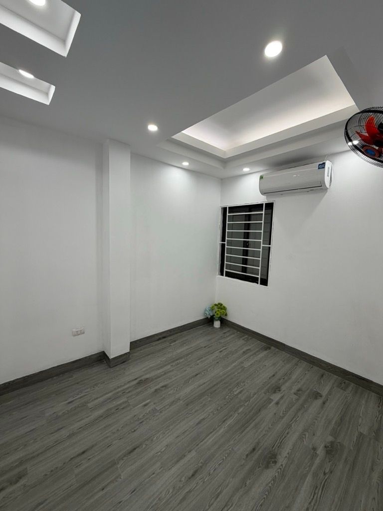 Bán nhà Ngõ 103 Xã Đàn - diện tích 52m2 1 tầng - thang máy - giá 2,8 tỷ