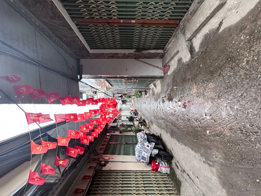 Bán nhà Đông Thiên - diện tích 46m2 2 tầng - View hồ thơ mộng - giá 2,9 tỷ