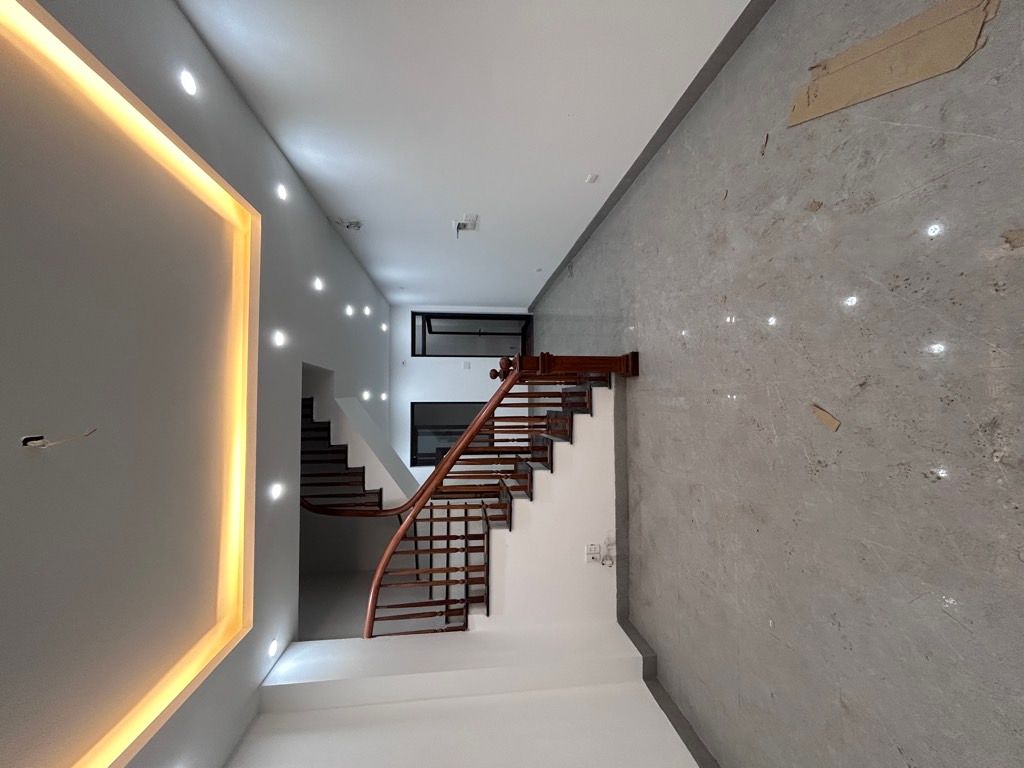 Bán nhà Đông Thiên - diện tích 46m2 2 tầng - View hồ thơ mộng - giá 2,9 tỷ
