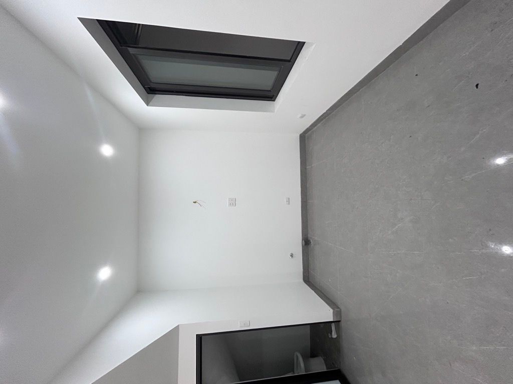 Bán nhà Đông Thiên - diện tích 46m2 2 tầng - View hồ thơ mộng - giá 2,9 tỷ