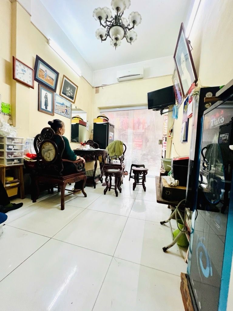 Bán nhà Quỳnh Lôi - diện tích 23m2 4 tầng - Lô góc, gần phố - giá 7,2 tỷ