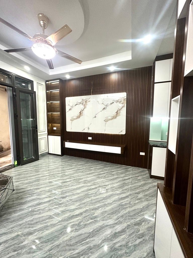 Bán nhà Đông thiên - diện tích 30m2 5 tầng - FULL NỘI THẤT - giá 6,8 tỷ