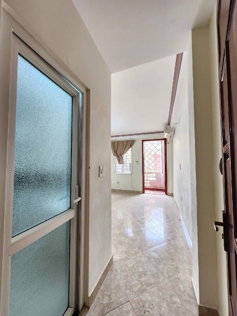 Bán nhà Nguyễn Chính - diện tích 30m2 5 tầng - ô tô tránh - giá 7,5 tỷ