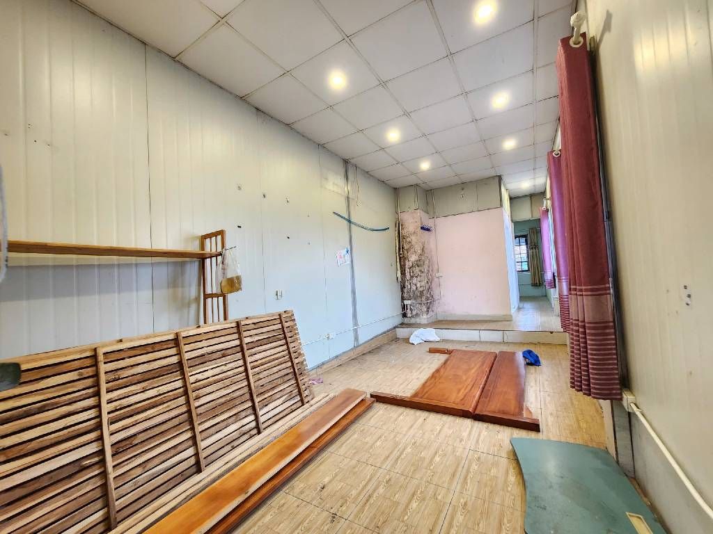 Bán nhà Tân Mai - diện tích 38.3m2 2 tầng - Căn hộ tập thể siêu rộng - giá 4,18 tỷ