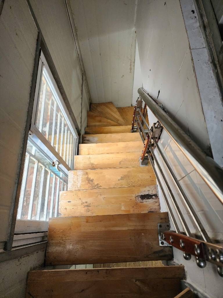 Bán nhà Tân Mai - diện tích 38.3m2 2 tầng - Căn hộ tập thể siêu rộng - giá 4,18 tỷ