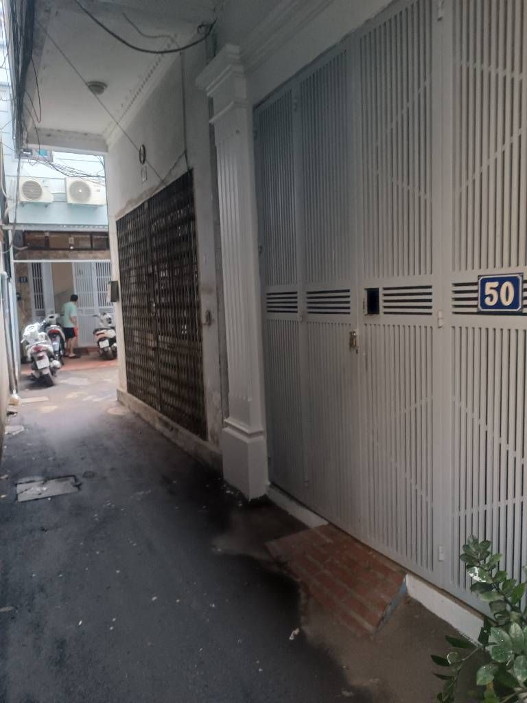 Bán nhà Nguyễn Lương Bằng - diện tích 32,6m2 4 tầng - Lô góc hai thoáng - giá 10,5 tỷ