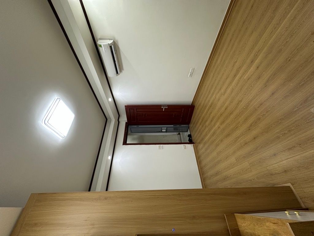 Bán nhà Vũ Tông Phan - diện tích 25m2 9 tầng - ô tô đỗ cửa - giá 1,15 tỷ