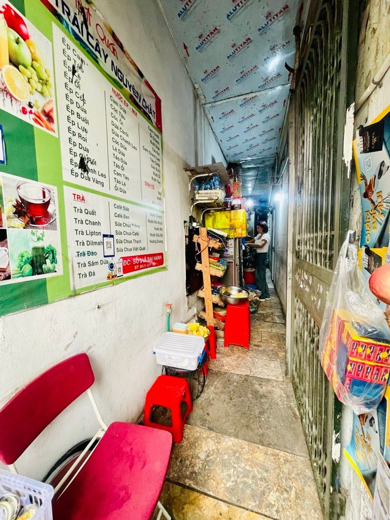 Bán nhà Lê Đại Hành - diện tích 30m2 3 tầng - MẶT PHỐ KINH DOANH - giá 9,3 tỷ