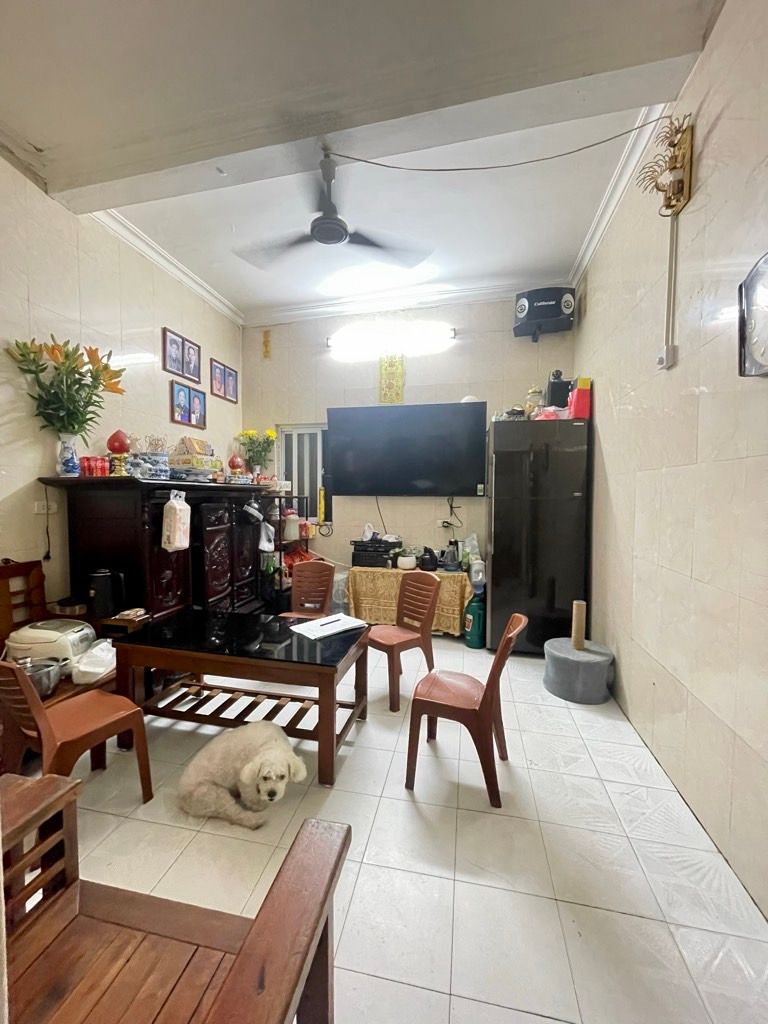 Bán nhà Lê Đại Hành - diện tích 30m2 3 tầng - MẶT PHỐ KINH DOANH - giá 9,3 tỷ