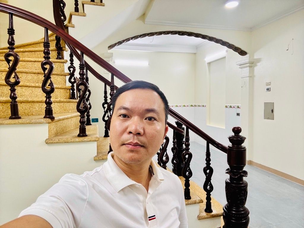 Bán nhà Yên Sở - diện tích 49,8m2 3 tầng - Ô tô tránh - giá 17,5 tỷ