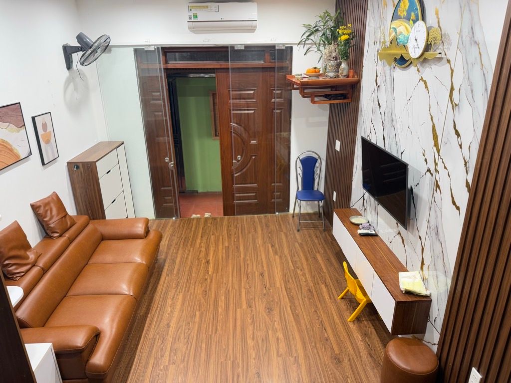 Bán nhà Tân Mai - diện tích 30m2 3 tầng - Ô TÔ TRÁNH - giá 6,1 tỷ