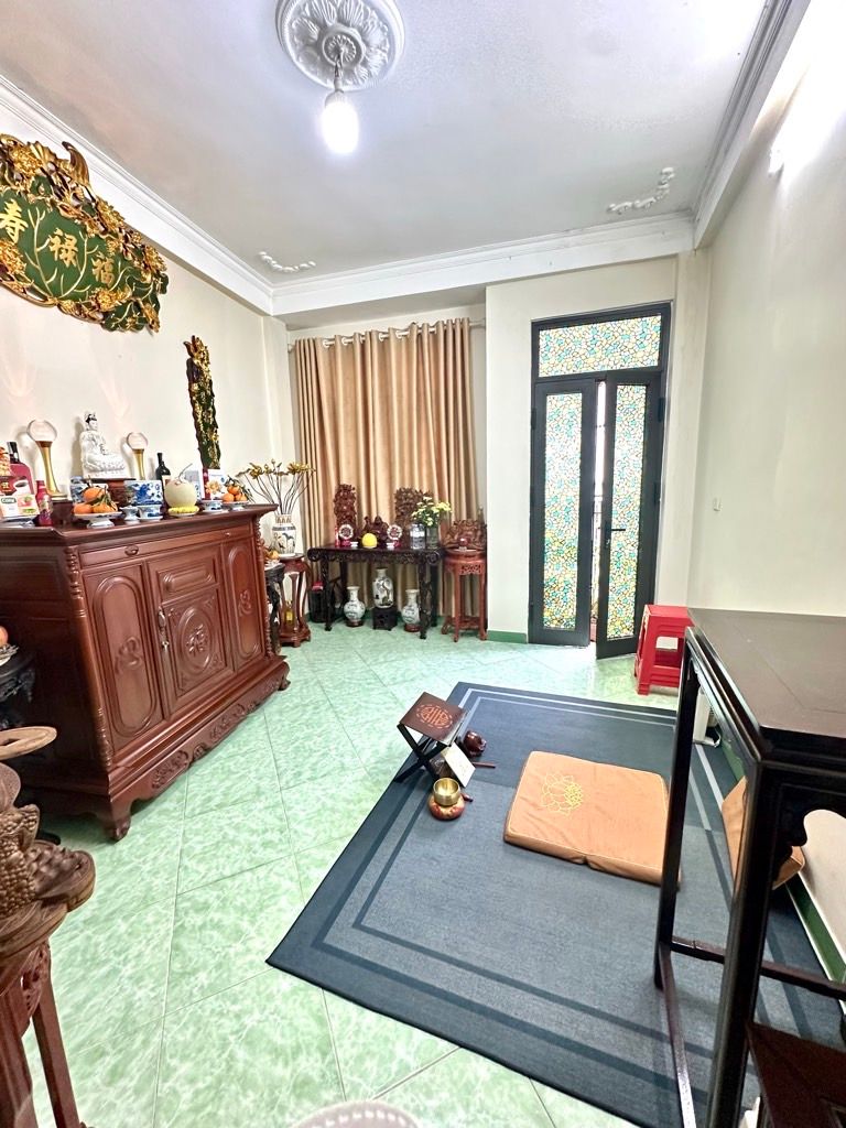 Bán nhà Minh Khai - diện tích 32m2 4 tầng - Ô tô tránh - giá 7,5 tỷ