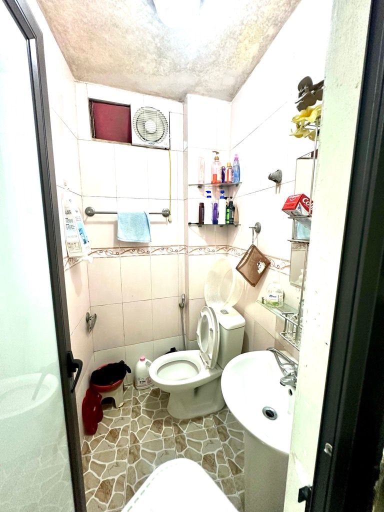 Bán nhà Minh Khai - diện tích 32m2 4 tầng - Ô tô tránh - giá 7,5 tỷ