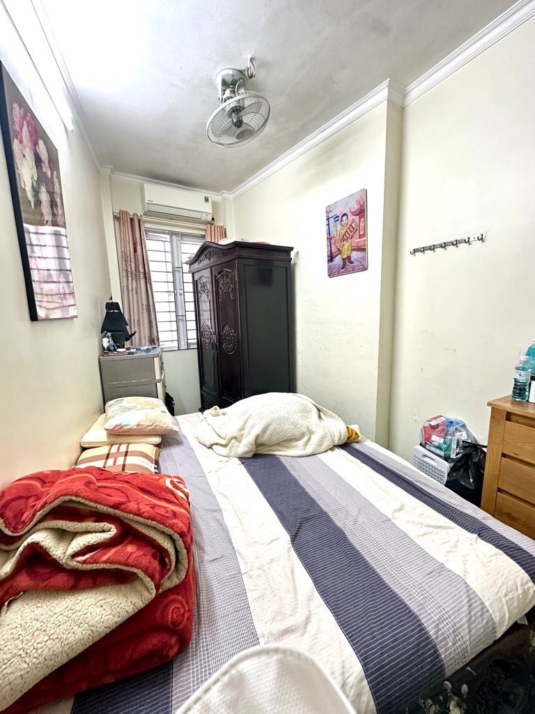 Bán nhà Minh Khai - diện tích 32m2 4 tầng - Ô tô tránh - giá 7,5 tỷ