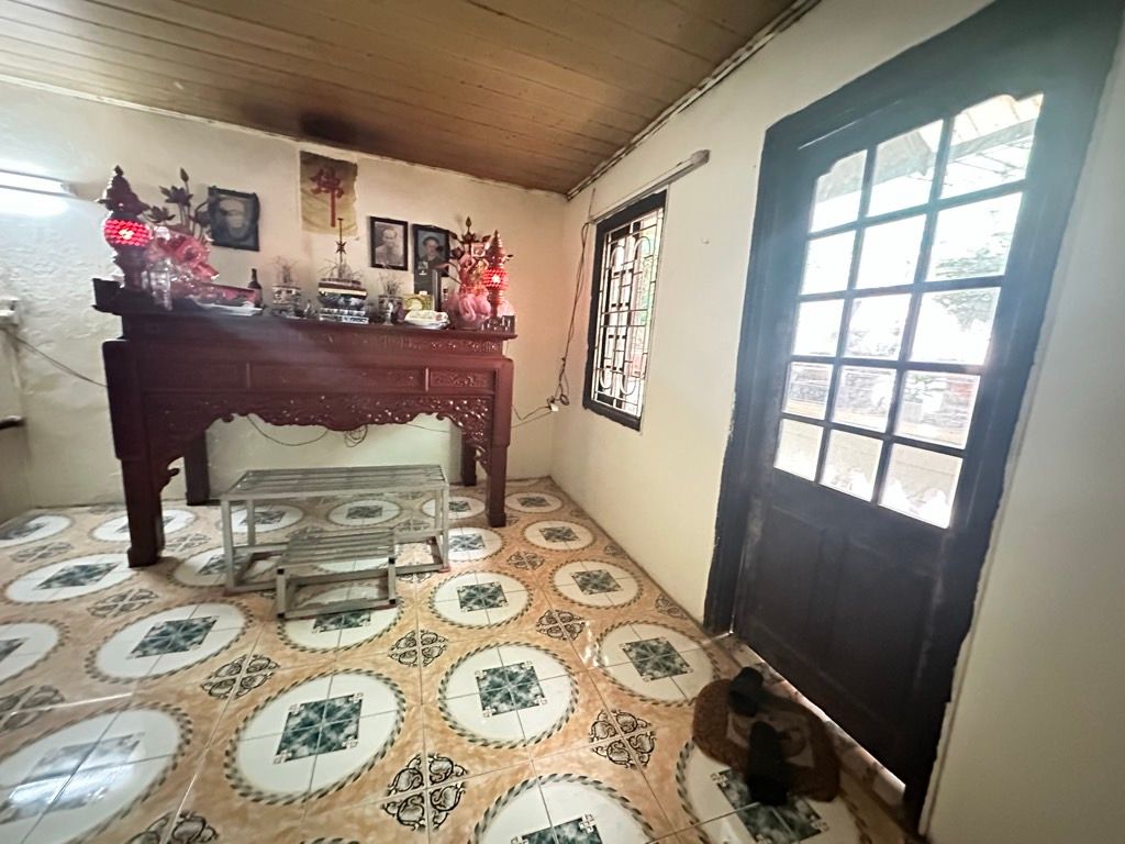 Bán nhà Tam Trinh - diện tích 78.4m2 3 tầng - Ô tô đỗ cách nhà 30m - giá 20 tỷ