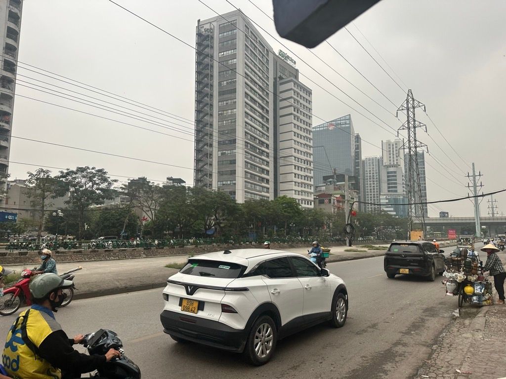 Bán nhà Tam Trinh - diện tích 78.4m2 3 tầng - Ô tô đỗ cách nhà 30m - giá 20 tỷ