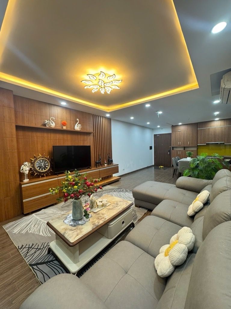 Bán nhà Đại Từ - diện tích 102m2 9 tầng - Căn hộ CC Eco Lake View - giá 9,4 tỷ