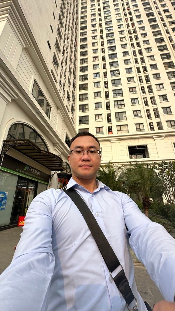 Bán nhà Đại Từ - diện tích 102m2 9 tầng - Căn hộ CC Eco Lake View - giá 9,4 tỷ