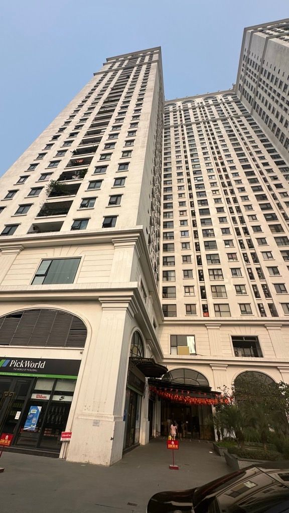 Bán nhà Đại Từ - diện tích 102m2 9 tầng - Căn hộ CC Eco Lake View - giá 9,4 tỷ