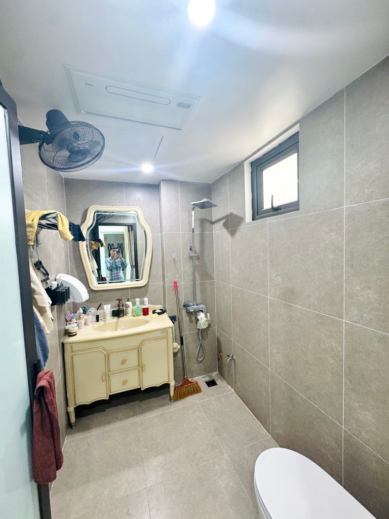 Bán nhà Thái Thịnh - diện tích 35,5m2 3 tầng - Ô TÔ QUA NHÀ - giá 23 tỷ