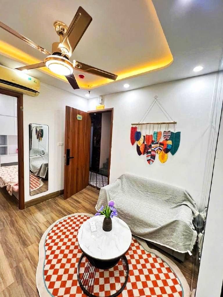 Bán nhà Hoàng Mai - diện tích 52m2 1 tầng - thang máy - giá 2,6 tỷ